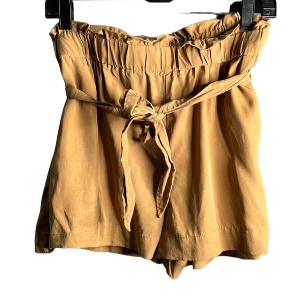 BCBG MaxAzria Brown Paperbag Shorts Size Medium - Picture 2 of 7